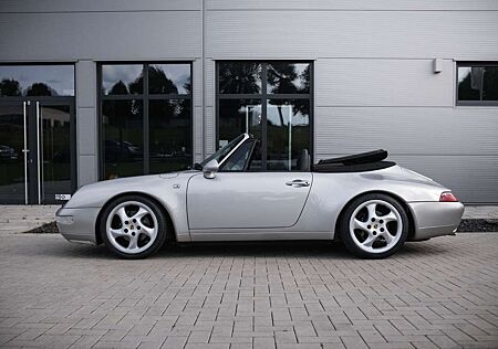 Porsche 993 /911 Carrera2 Cabriolet-erst 32.700km.