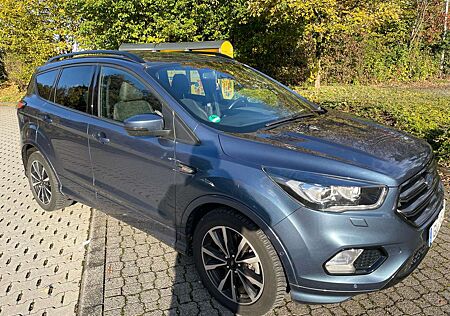 Ford Kuga 2.0 TDCi 2x4 ST-Line