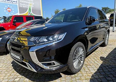 Mitsubishi Outlander PHEV Plus Spirit 4WD 360 Leder AHK LED