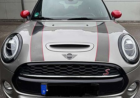 Mini Cooper S Sport-Aut.