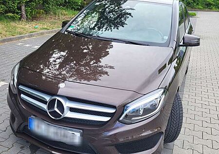 Mercedes-Benz B 200 7G-DCT AMG Line