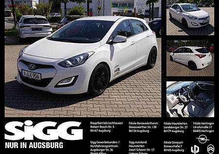 Hyundai i30 1.4 FIFA Edition NAV Kamera Standheizung