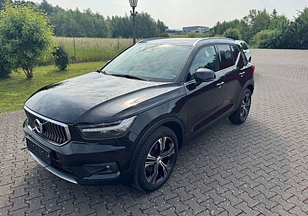 Volvo XC 40 XC40 InscriptionAWD AUT. LEDER LED Kamera Sound