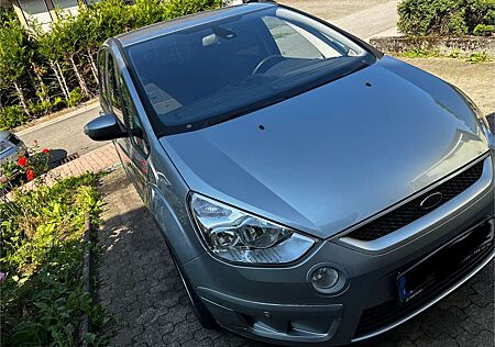 Ford S-Max 2.5 Titanium