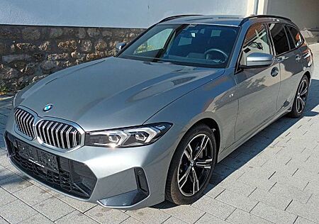 BMW 330 i xDrive Touring M Sport Widescr Ambi HiFi