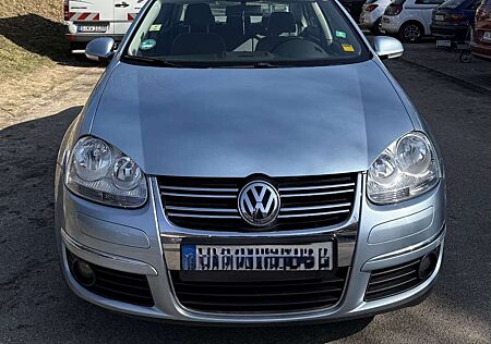 Volkswagen Jetta 1.6 Automatik Comfortline
