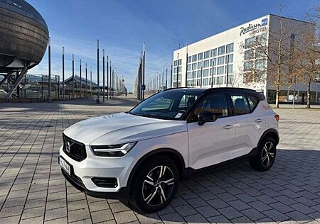 Volvo XC 40 XC40 R Design AWD Leder Kamera LED