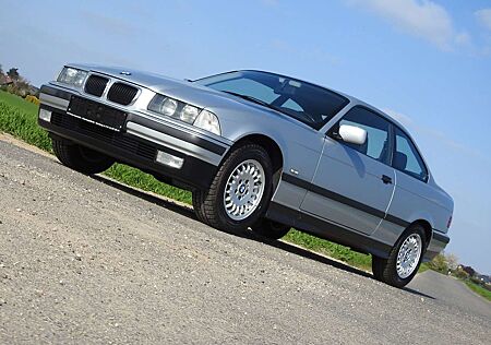 BMW 316 i Coupe. 2.Hand. Comfort Edition. E36!
