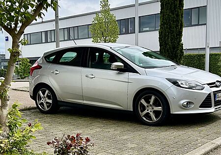 Ford Focus 1.6 EcoBoost Start-Stopp-System Titanium