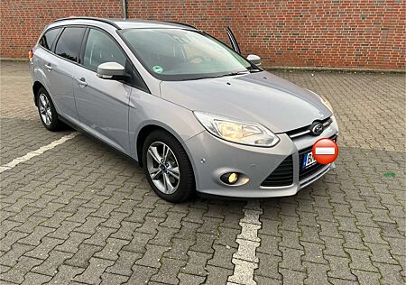 Ford Focus Turnier 2.0 TDCi DPF SYNC Edition TOP Zustand