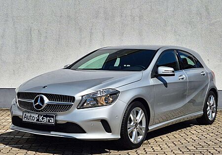Mercedes-Benz A 200 7G-DCT Urban*Navigation*Klimaautomatik*17 Zoll*PTS