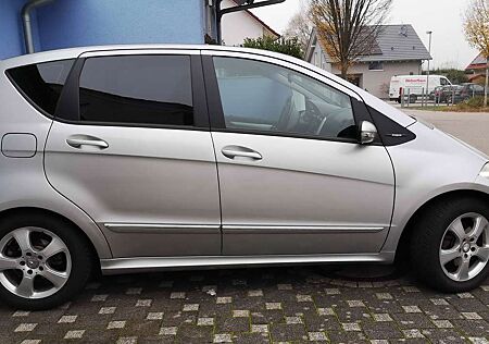 Mercedes-Benz A 170 A+170+Autotronic+Avantgarde+Edition+10