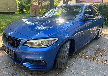BMW 220i 220 Coupe M Sport Top Zustand