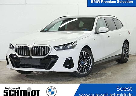 BMW i5 xDrive40 Touring M Sportpaket Panorama AHK