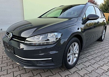 VW Golf Volkswagen Comfortline BMT/Start-Stopp SHZ PDC ACC