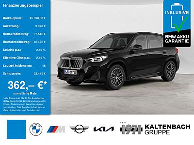 BMW iX1 eDrive20 PANO AHK HUD 360° LED ACC NAVI