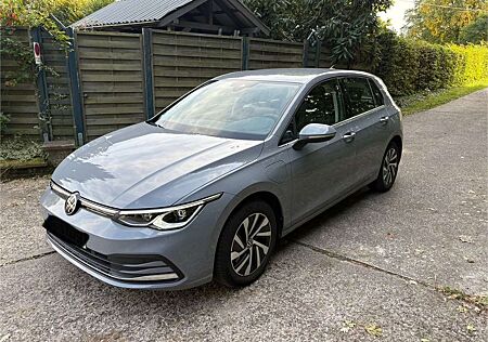 VW Golf Volkswagen VIII Lim. Style eHybrid