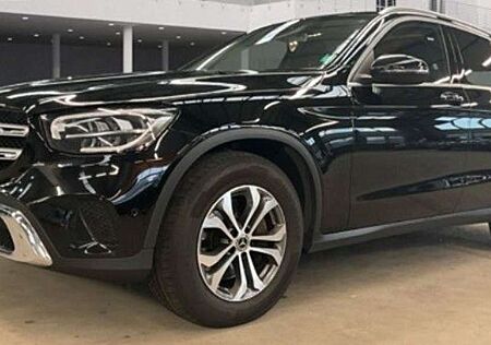Mercedes-Benz GLC 220 d 4Matic Panorama LED