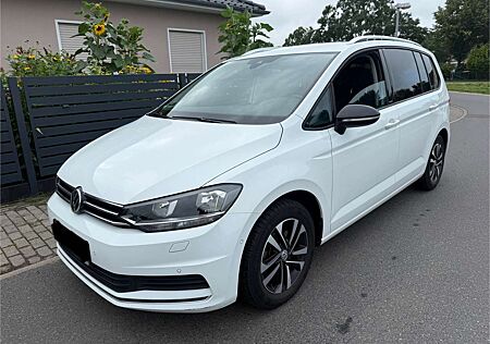 VW Touran Volkswagen 1.0 TSI OPF IQ.DRIVE