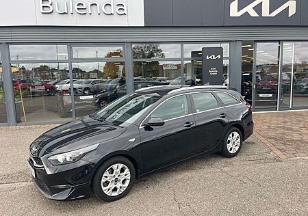 Kia XCeed Ceed SW / cee'd SW Vision DCT Navi AHK abnehmbar