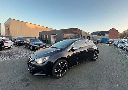 Opel Astra GTC Innovation