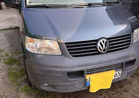VW T5 Shuttle Volkswagen T5 lang ausgebaut 2004 437000