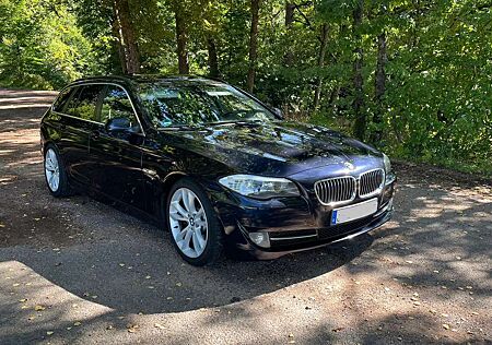 BMW 525d 525 Touring 3.0L 6Zylinder Diesel top gepflegt