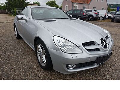 Mercedes-Benz SLK 200 Kompr. Airscarf Bi-Xenon PDC Leder Navi KD neu