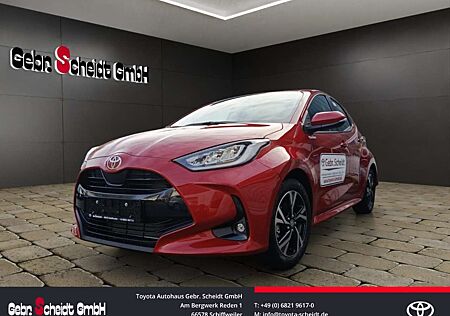 Toyota Yaris Hybrid Teamplayer Sitzheizung Lenkradheizung Apple