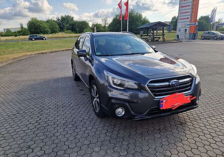 Subaru OUTBACK 2.5i Lineartronic Sport