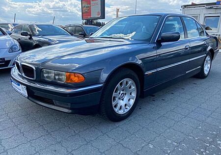 BMW 728 i SCHIEBEDACH/ NAVI/ LEDER/ PDC