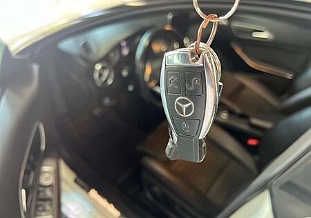 Mercedes-Benz CLA 200 CDI / d 4Matic AMG Line Night-Paket