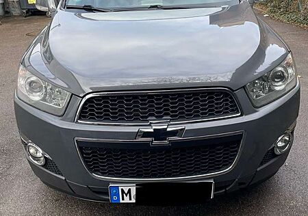 Chevrolet Captiva 2.4 2WD LT