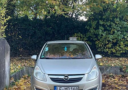 Opel Corsa 1.2 Benzin TÜV novembar 2026