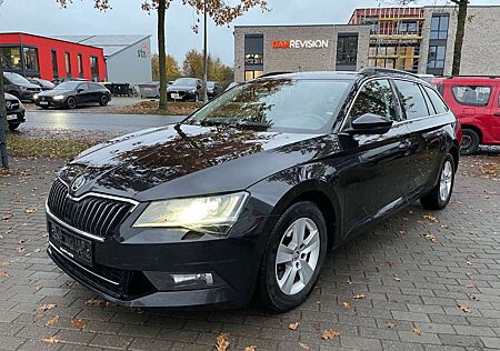 Skoda Superb 2.0 Combi ACC PDC Bi-Xenon Memory SHZ DAB