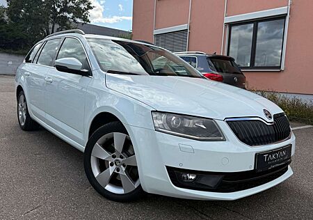 Skoda Octavia Combi Style 4x4 / 1.Hand / NAVI / XENON