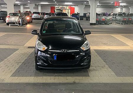Hyundai i10 1.1 5 Star Edition Klima 8 fach bereift Tüv neu