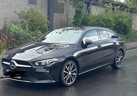 Mercedes-Benz CLA 200 d Shooting Brake 8G-DCT Progressive