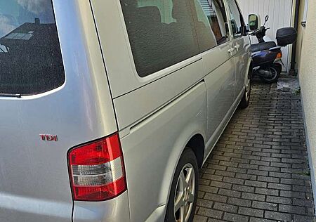 VW T5 Multivan Volkswagen Multivan Comfortline