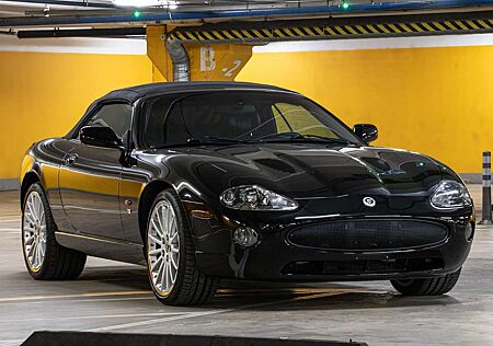 Jaguar XKR 4.2-S Cabriolet Celebration