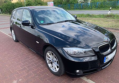 BMW 320d 320 DPF Touring Efficient Dynamics Edition