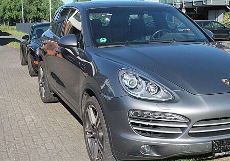 Porsche Cayenne Diesel Platinum Edition/Luft/AHK/Pano