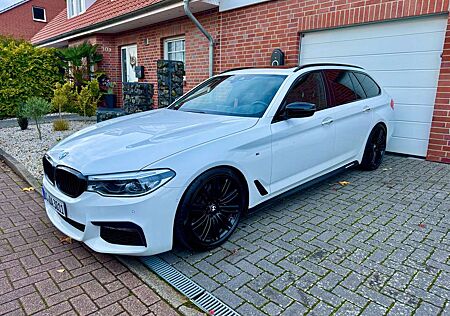 BMW 530d 530 xDrive Touring Aut. Sport Line