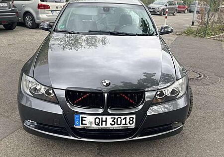 BMW 320i 320