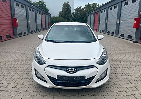 Hyundai i30 /GERANTI/NAVI/Kamera