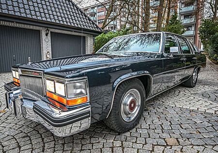 Cadillac Deville wie neu , 24 Tml , weltweit einmalig !