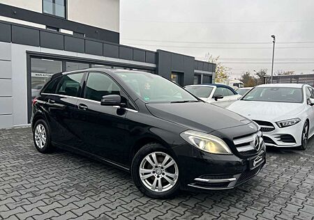 Mercedes-Benz B 200 d 7G-DCT Navigation*Kamera*Sitzheizung*