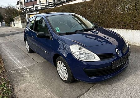 Renault Clio 1.2 16V Campus Klima Scheckheft 8Fach TÜV