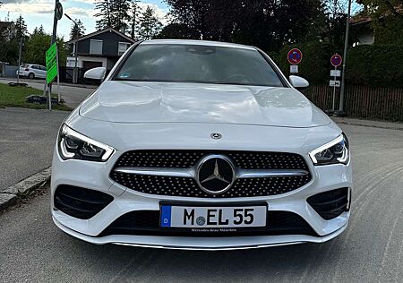 Mercedes-Benz CLA 220 4Matic 7G-DCT AMG Line