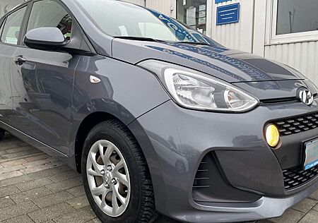 Hyundai i10 Classic PDC/KLIMA/USB/ALLWETTER/VOLL SCHECKHEFT!!!